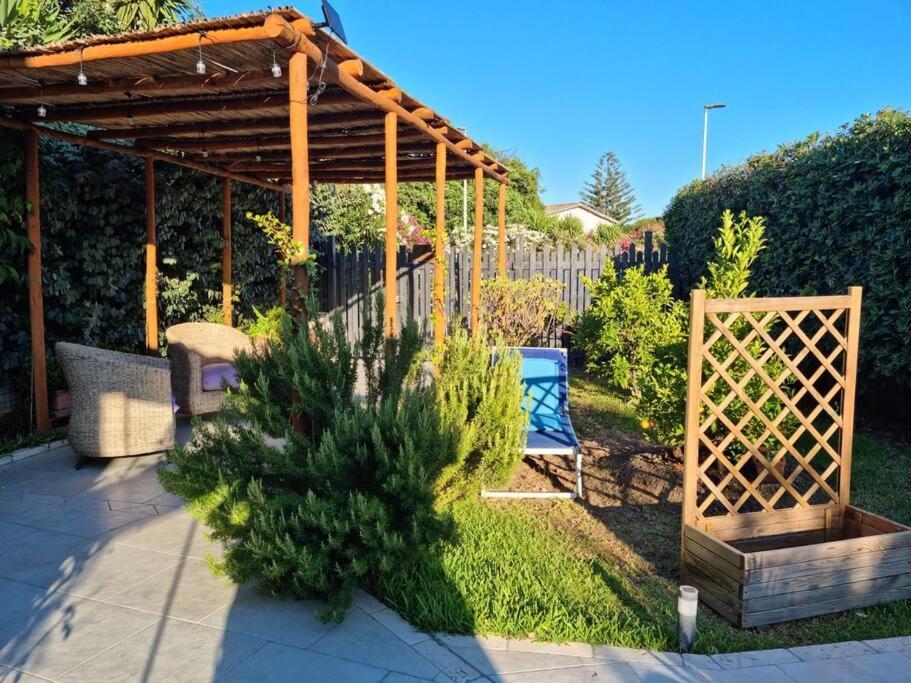 Villa Tea, Residenza Incantevole Con Giardino . Флумини ди Куарту Екстериор снимка